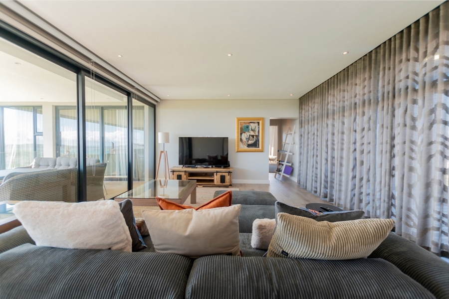 4 Bedroom Property for Sale in Myburgh Park Western Cape